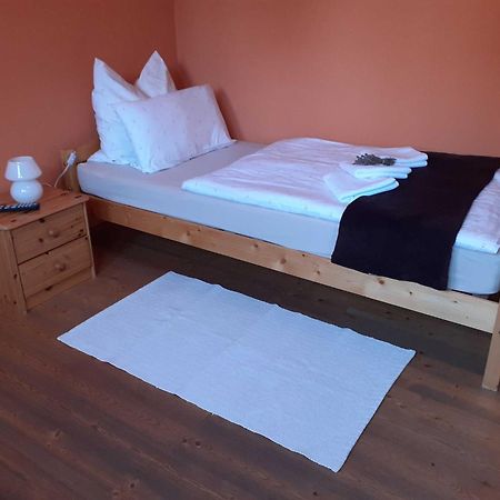 Lavendelhof Die Idyllische Landpension Crimmitschau Ngoại thất bức ảnh